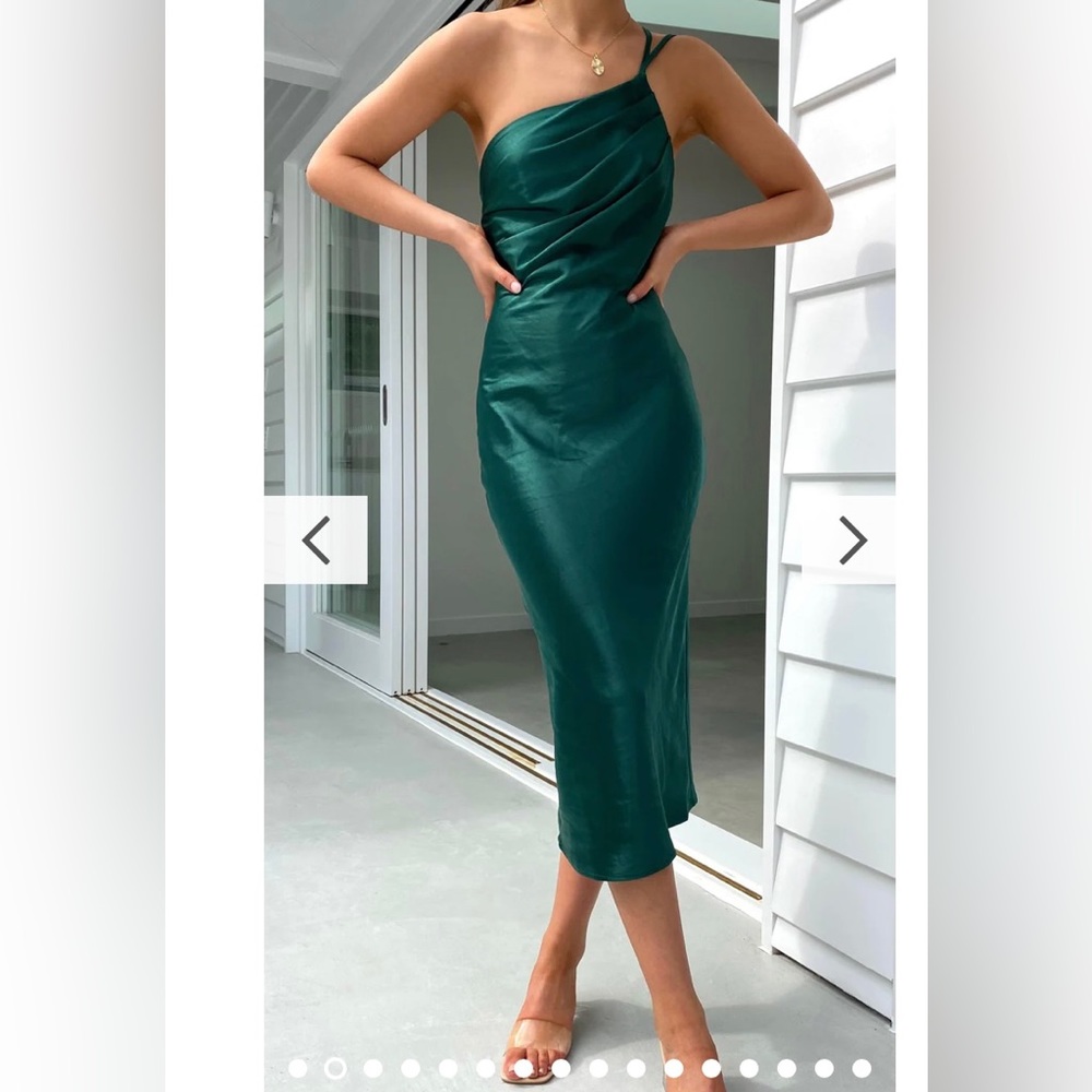 Billy J Josephina midi dress in emerald green
